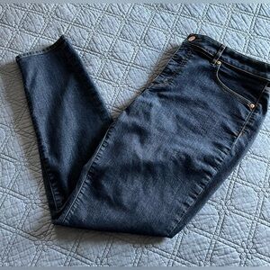 LOFT Curvy Skinny Dark Denim Jeans. Size 14. NWOT
